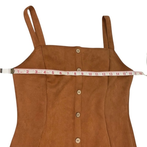 IRIS Suede Mini Dress with button detail
Size L - Picture 9 of 13